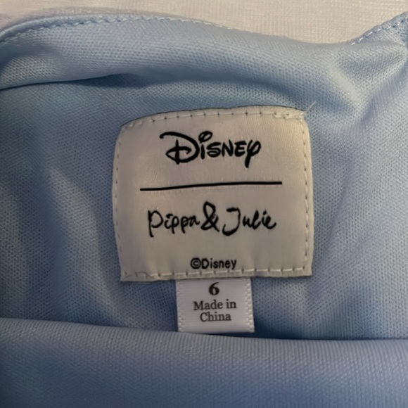 Disneys Frozen shift dress by Pippa & Julie-Anna+Elsa-Your little will LOVE🩵 - Picture 7 of 9